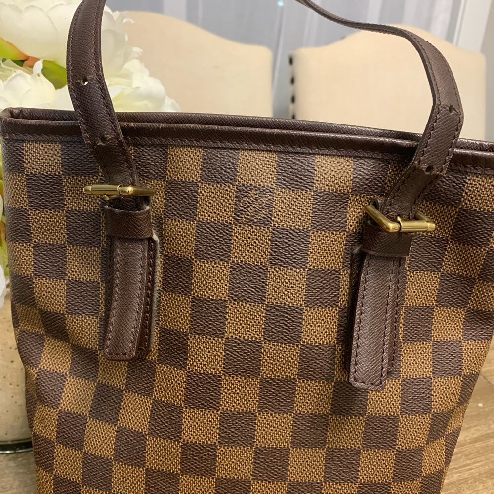 Authentic Louis Vuitton Damier Ebene Marais PM - Picture 5 of 16